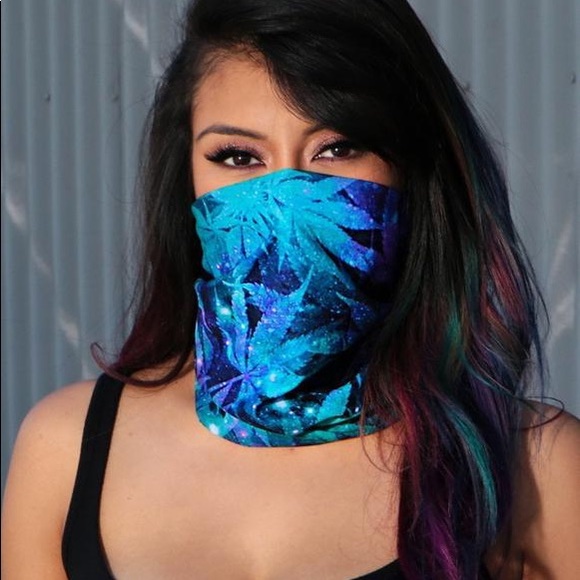 Ganja Galaxy Seamless Mask - Picture 3 of 3